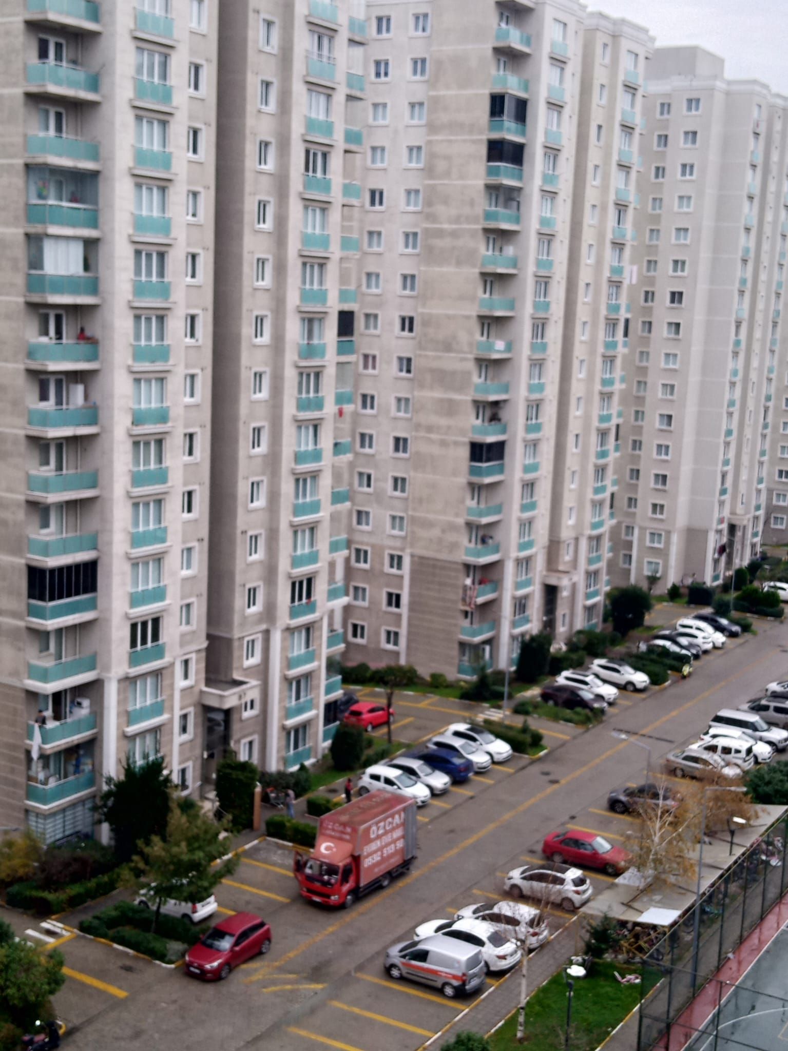 Beylikdüzü nakliyat aracı yükleme yaparken